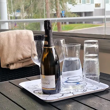 Lovely Apartment, Glazed Balcony And Own Parking Space Apartament